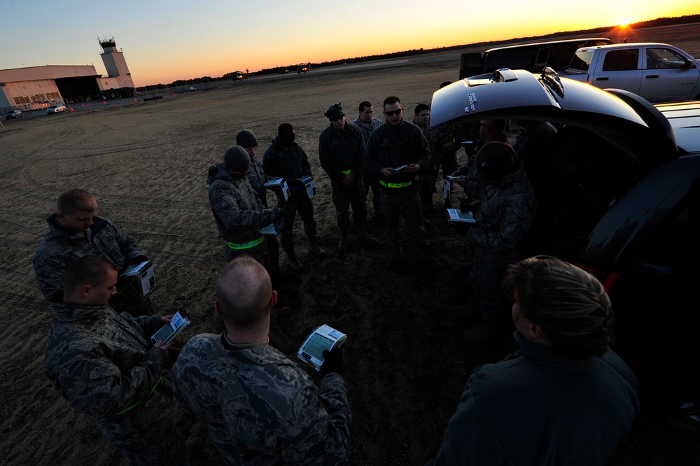 621st Contingency Response Wing field training excercise at Lakehurst NAES, N.J.