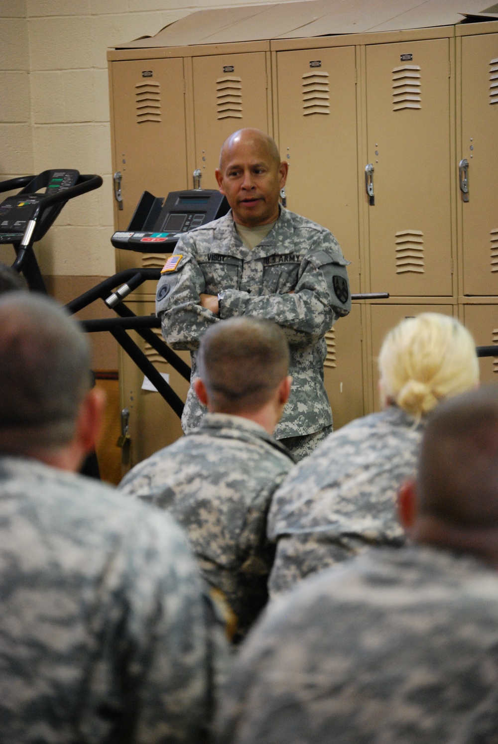 Commanding Generals’ visit 475th Quartermaster Group Soldiers