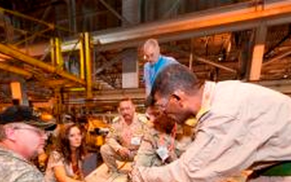 DCMA-GDLS Iraqi visit