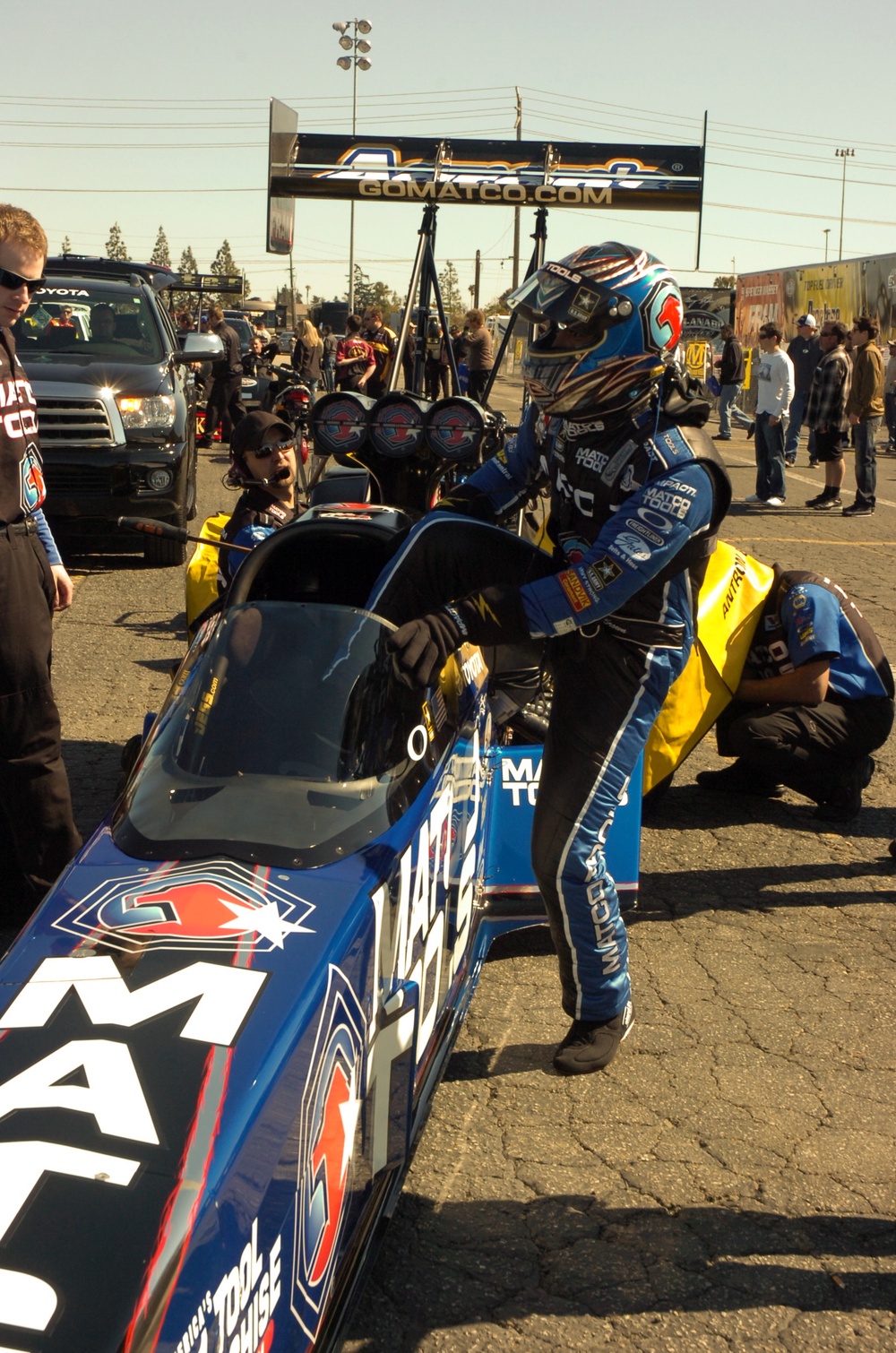 Antron Brown climbs in