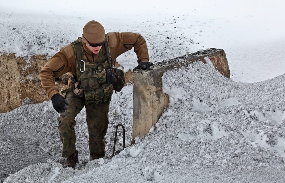 Security Patrol in Qalati