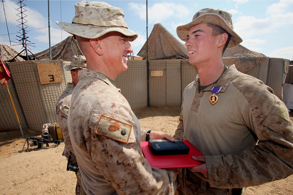 3rd LAR Marine receives Purple Heart in Afghanistan