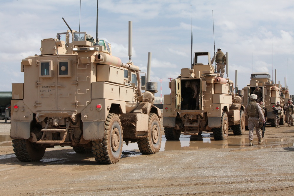 MWSS-373 convoys