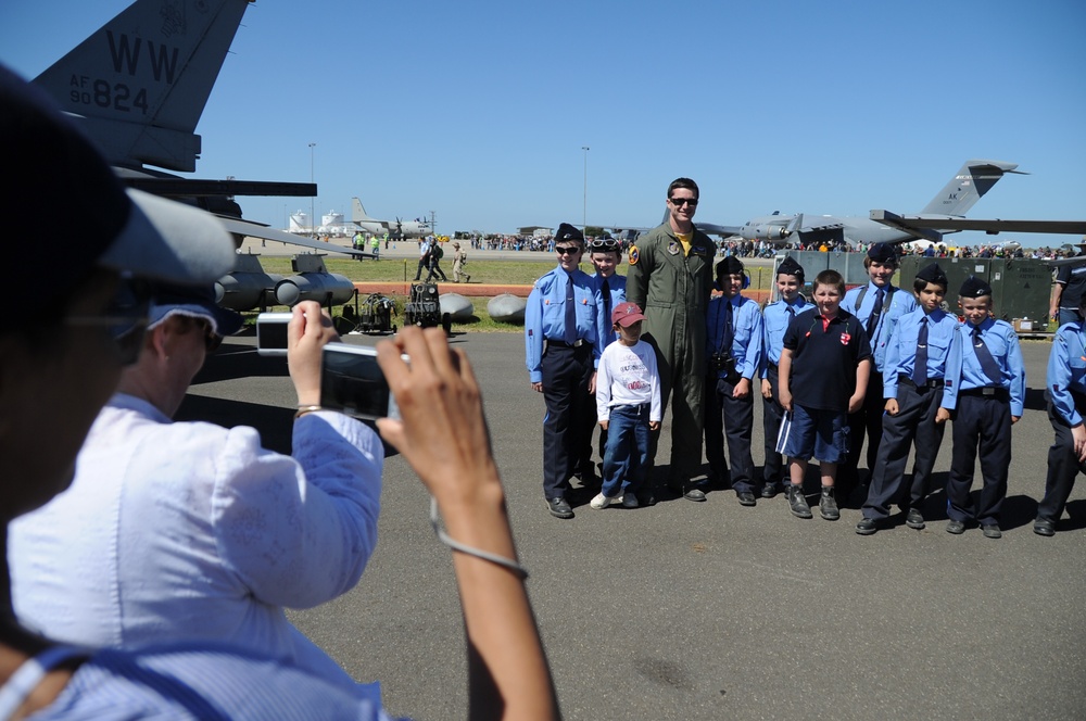 Future Aviators Gain Interest in F-16