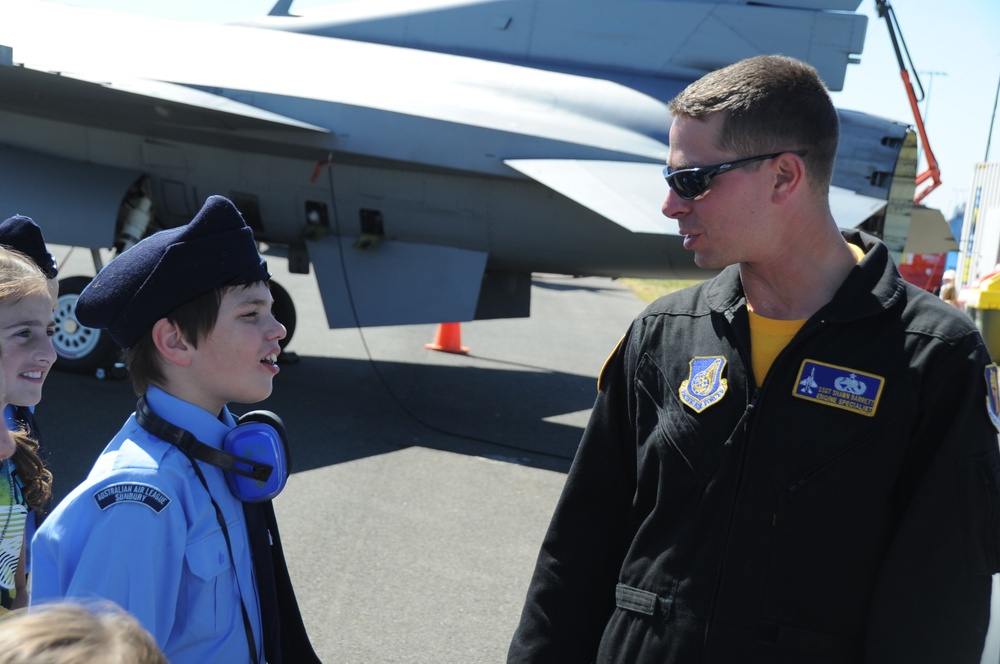 Future Aviators Gain Interest in F-16