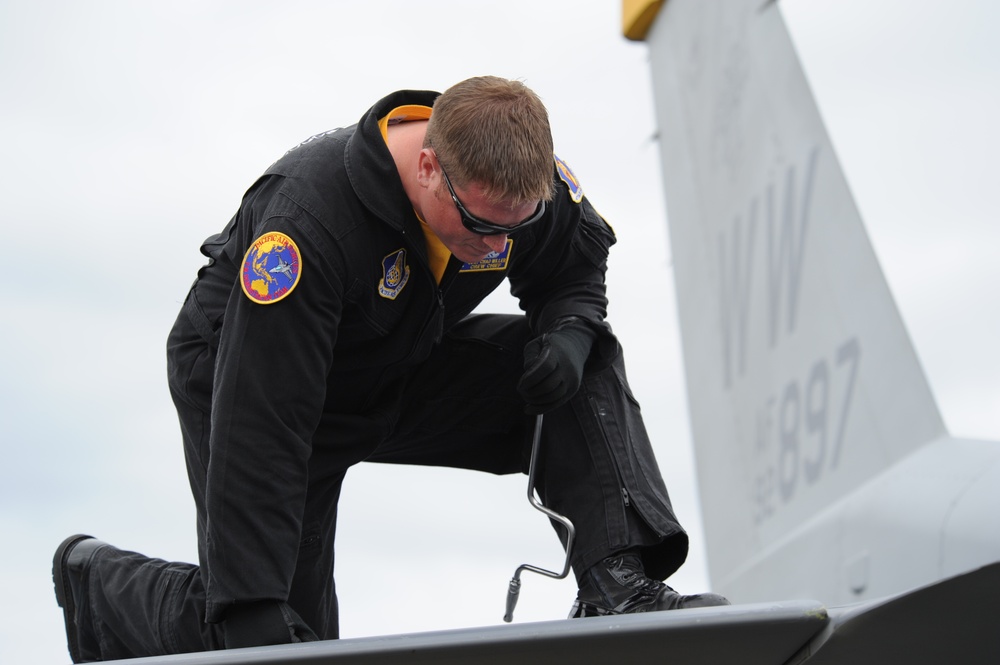 F-16 Pride