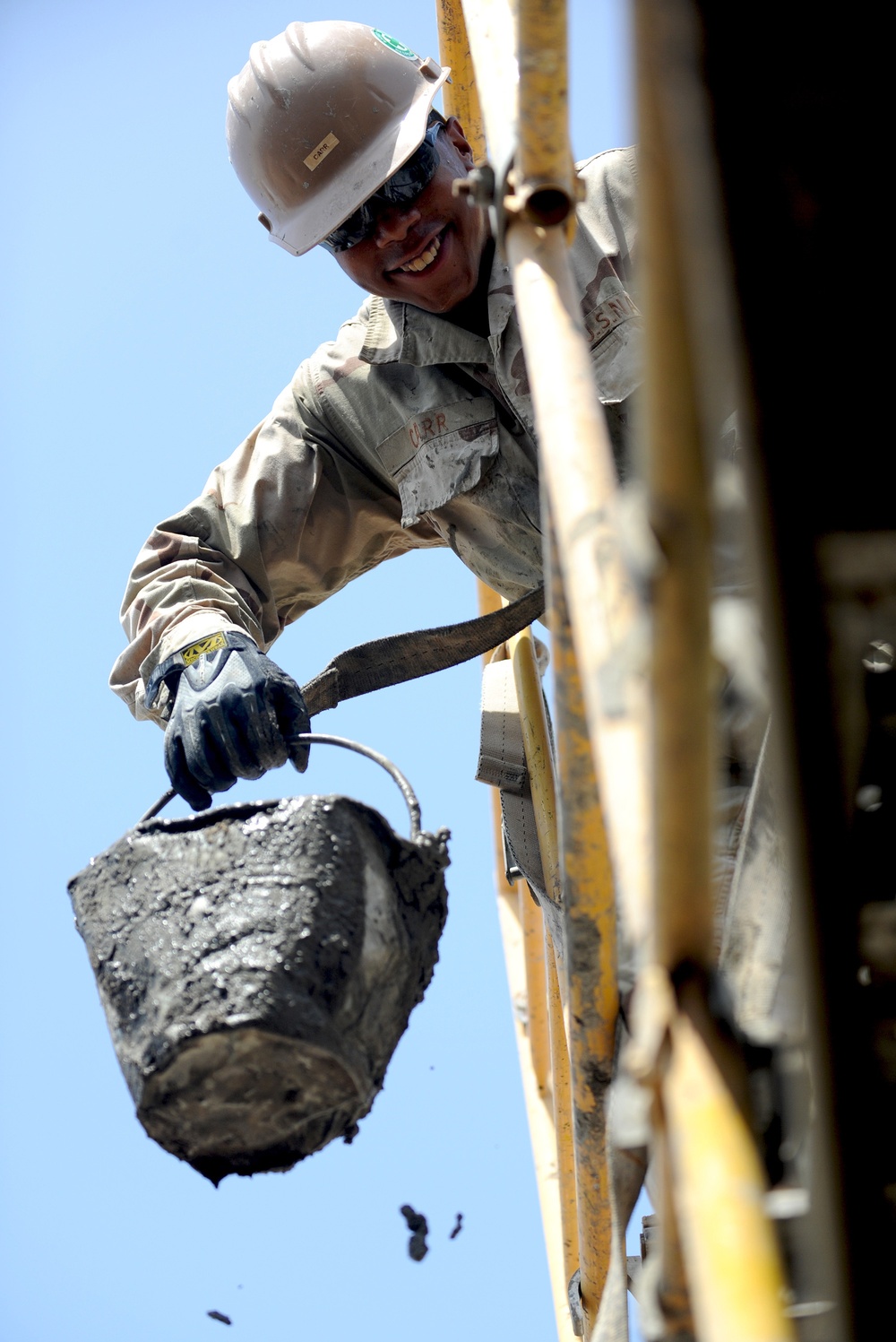 Seabee detachment commodore visits Camp Lemonier