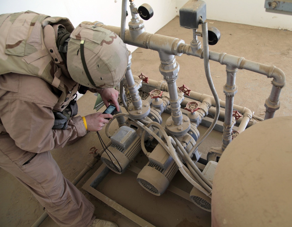 ISAF forces visit Karis Shorabak