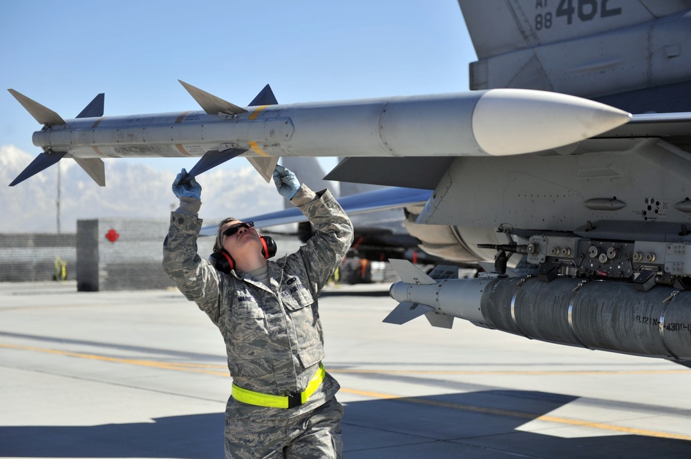 F-16 Fighting Falcon