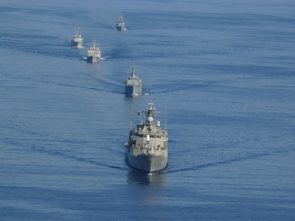 SNMCMG2 visits Bahrain on ICI Port Visit