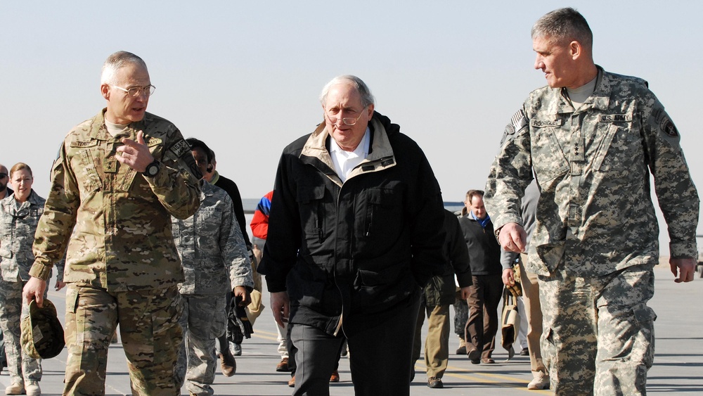 Sen. Levin with Maj. Gen. Terry and Lt. Gen. Rodriguez in Kandahar