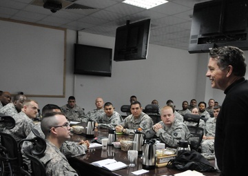 Former Disney VP Conducts Leadership Class