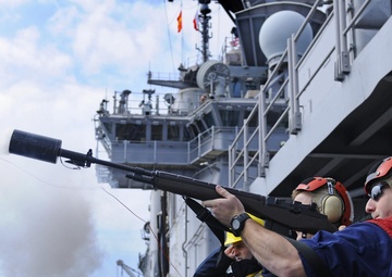 USS Kearsarge replenishment-at-sea with USNS Kanawha