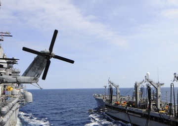 USS Kearsarge replenishment-at-sea with USNS Kanawha