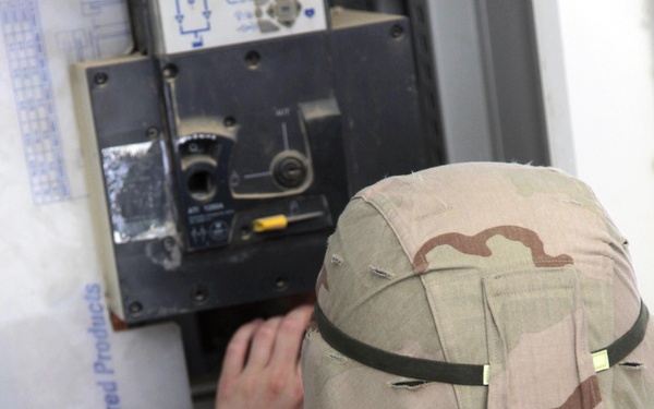 Tom Green and the Carpet Frogs Perform in Afghanistan