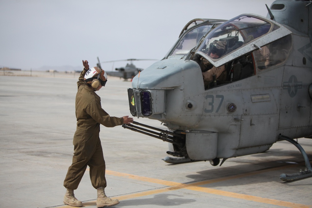 AH-1W Cobra launch