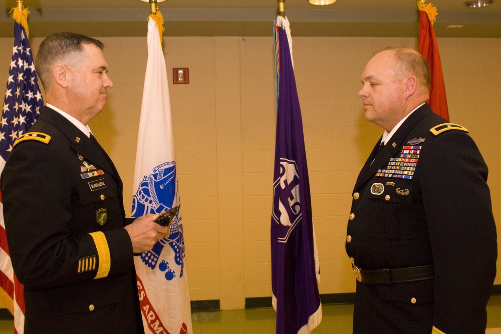 352nd CACOM commander joins general officers’ ranks