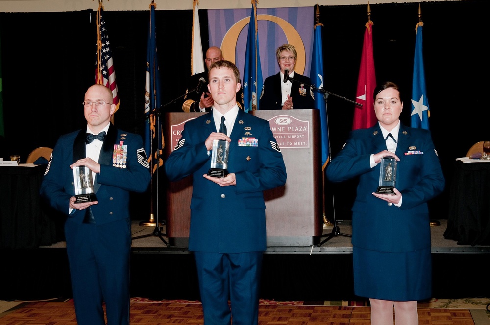 Kentucky Air Guard honors Airmen of the Year