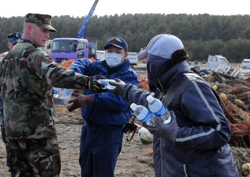 Misawa Sailors Begin Cleanup at Local Fishing Port