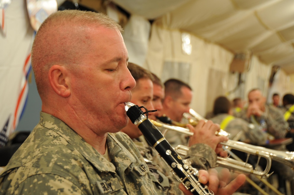 Dixieland Band visits TF Currahee