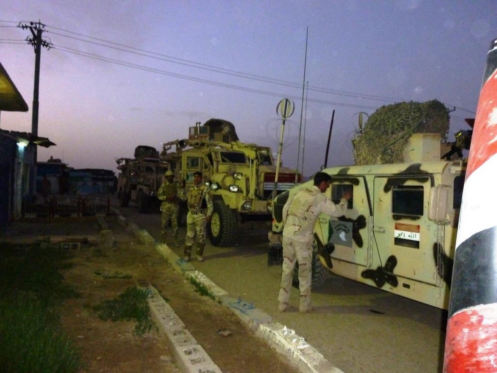 'Venom' Company, 9th Iraqi Army Division Soldiers conduct route clearance in Baghdad