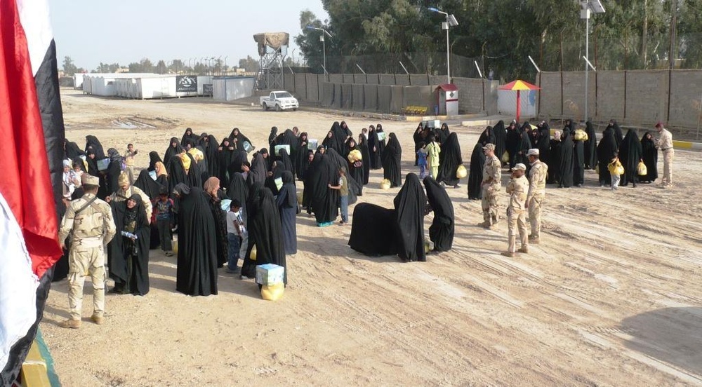 'Dragon' Battalion, 17th Iraqi Army Division outreach operation helps hundreds in need