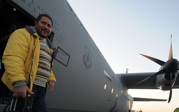 U.S. forces evacuate Egyptian citizens from Tunisia