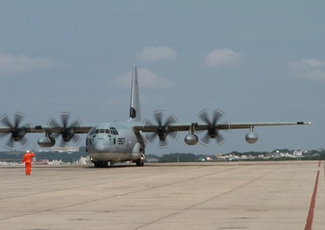 Operation Tomodachi: 7th Comm Battalion delivers critically-needed supplies