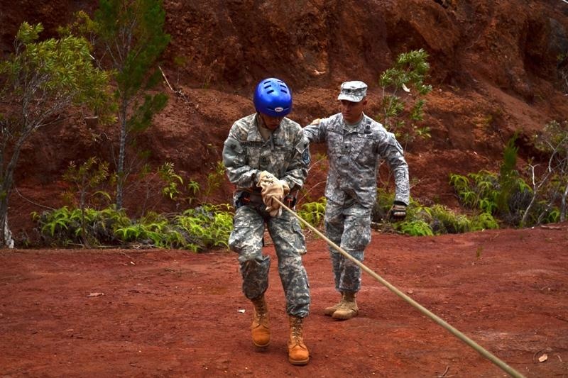 CAB, Hawaii JROTC cadets conduct rappelling exercises