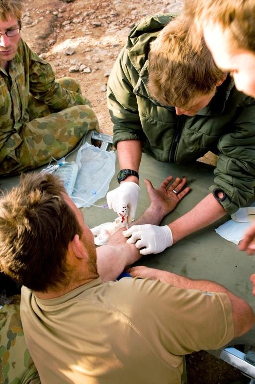 DVIDS - News - Diggers train first aid in the harshest of conditions