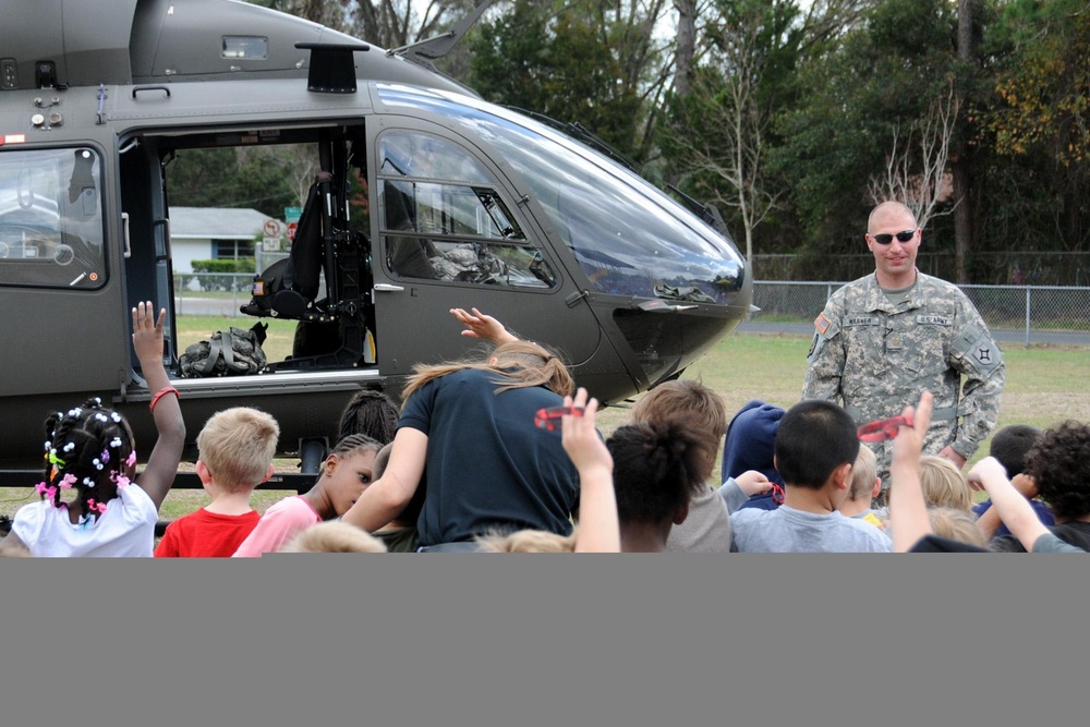 Florida National Guard Counterdrug DDR program in schools