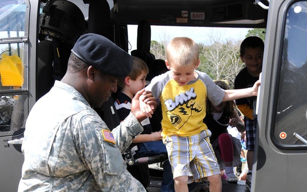 Florida National Guard Counterdrug DDR program in schools