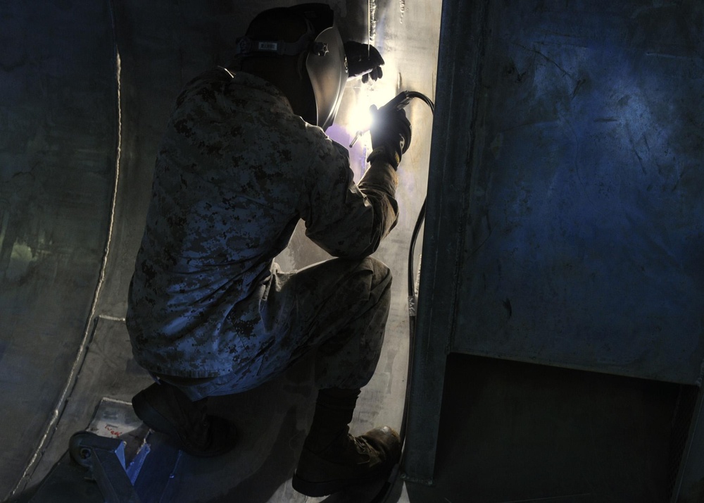 Life Aboard USS Kearsarge Underway