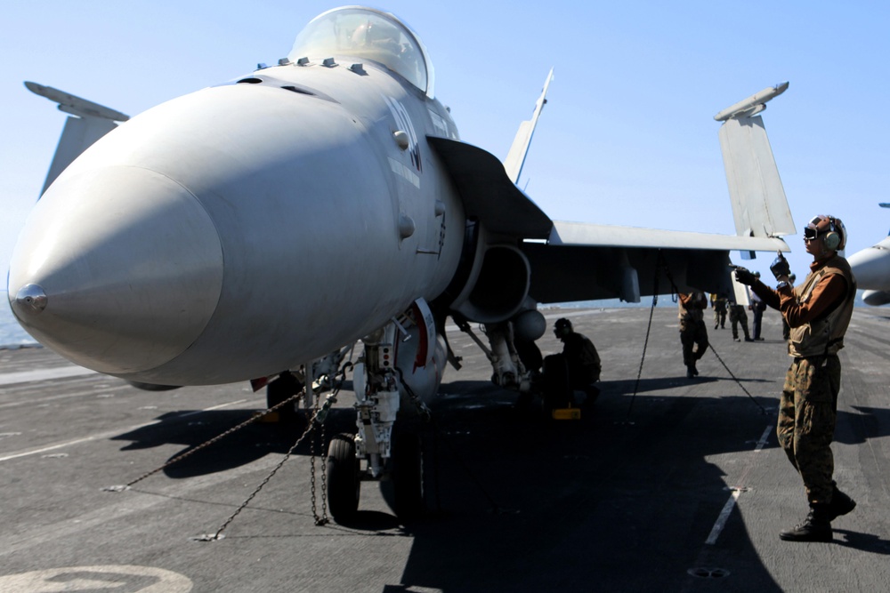 VMFA-251 powerline stays on top