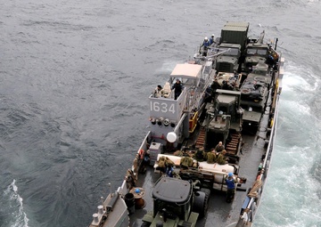 ESSEX Amphibious Ready Group Participates in Operation Tomodachi