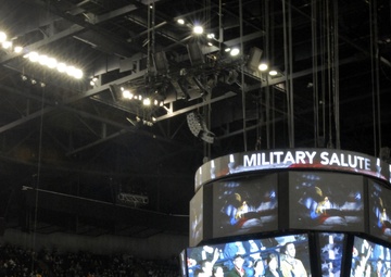 Hockey loves Heroes