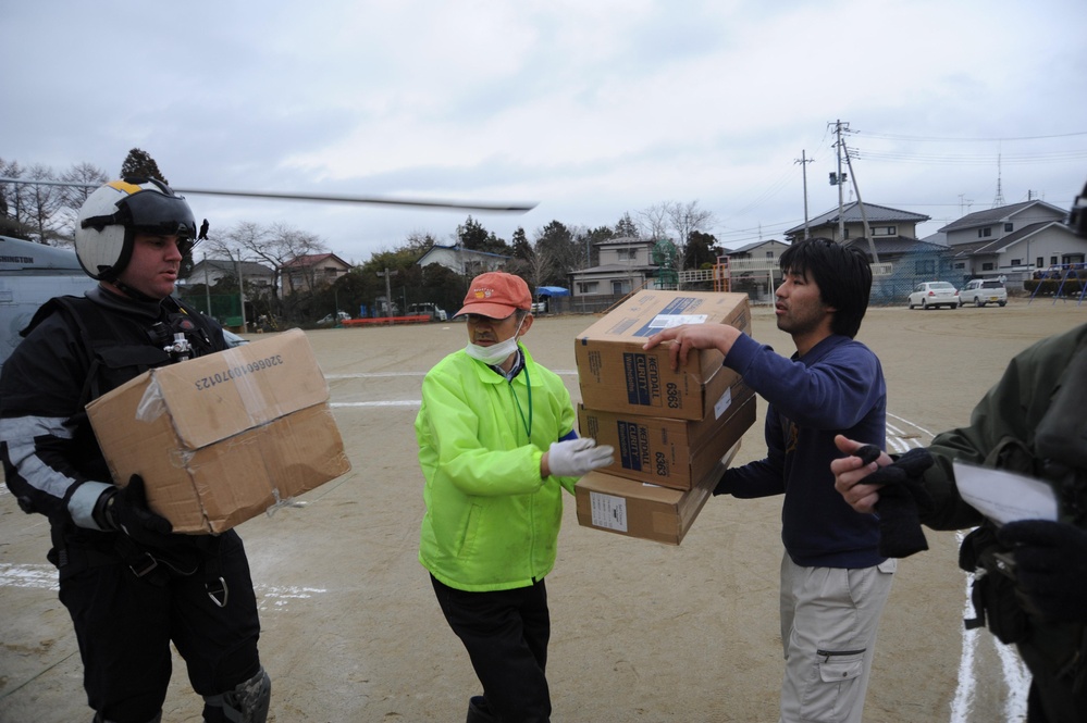 HS 14 conducts humanitarian assistance operations