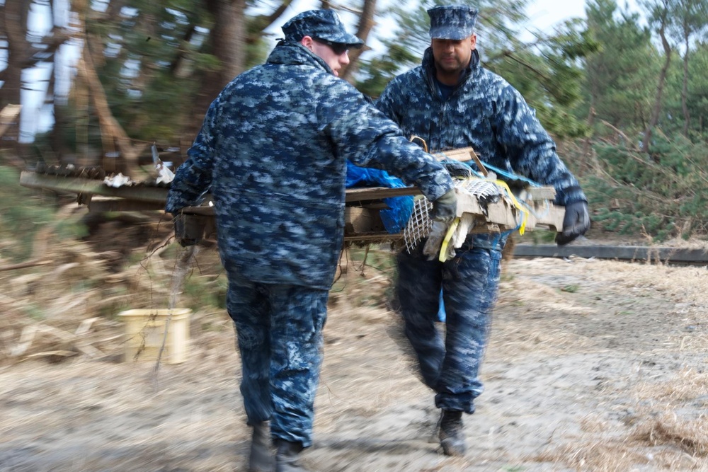 Misawa Sailors Finish up Misawa Beach Recovery