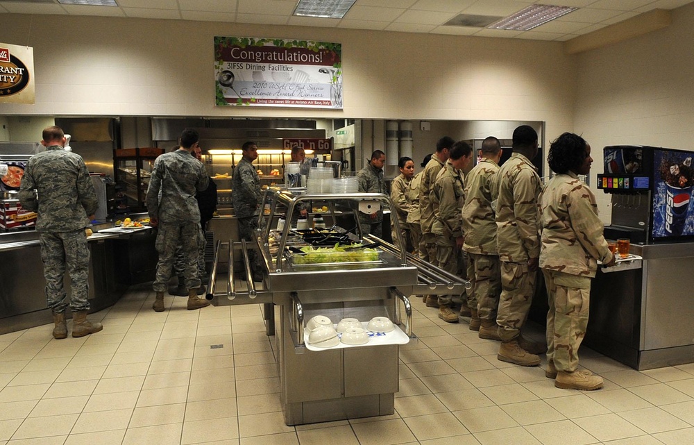 Air Force and Navy Take a Break for Chow During 24 Hour Ops