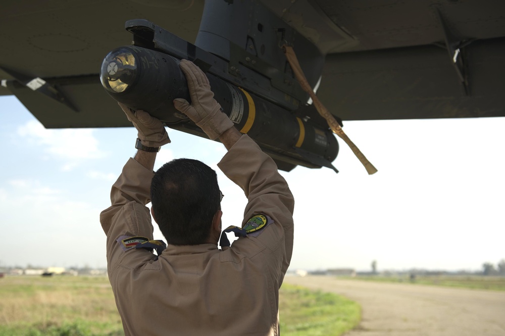 Iraqi Air Force conducts first solo Hellfire missile launch