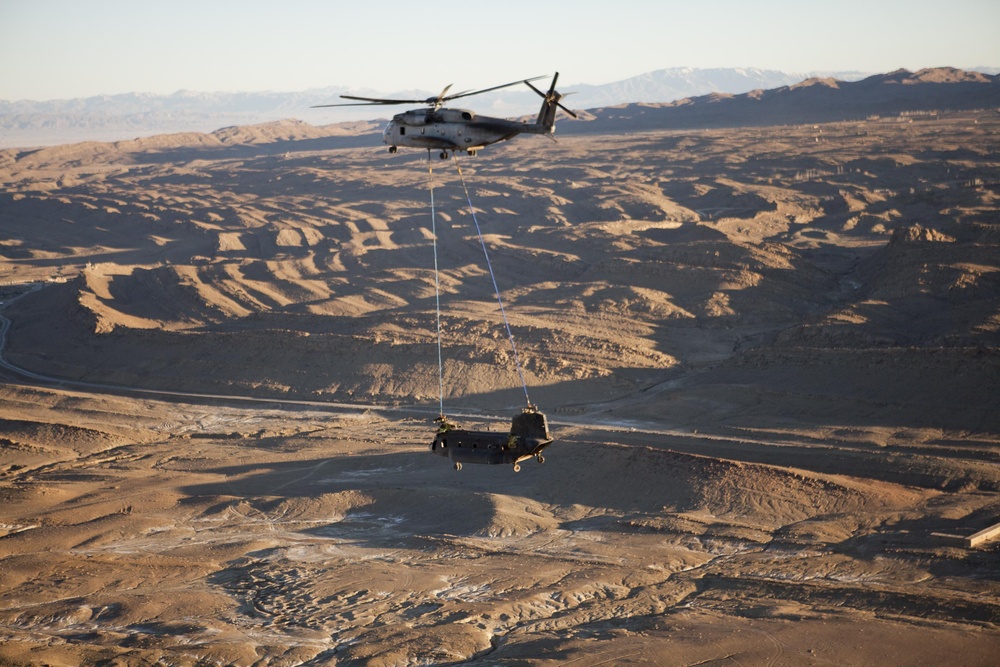 HMH-461 Marines rewarded for extraordinary lift