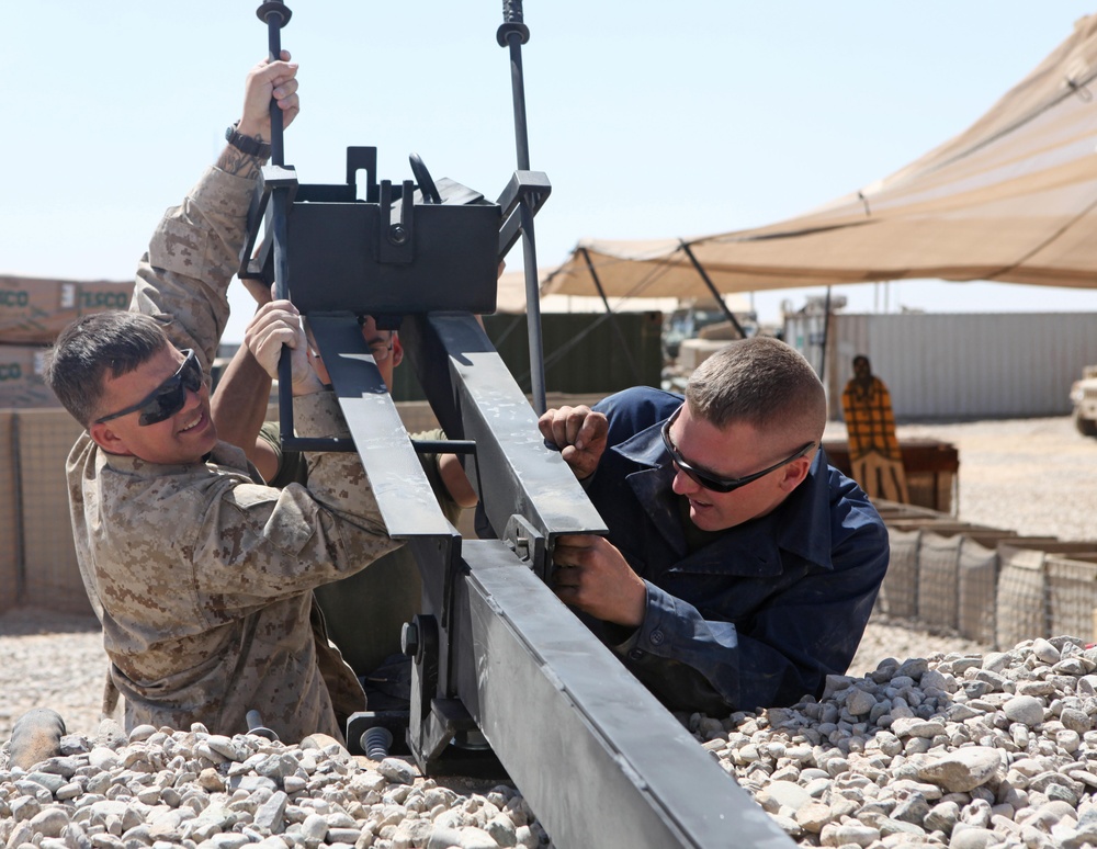 Illinois Marine Works Hard on Deployment