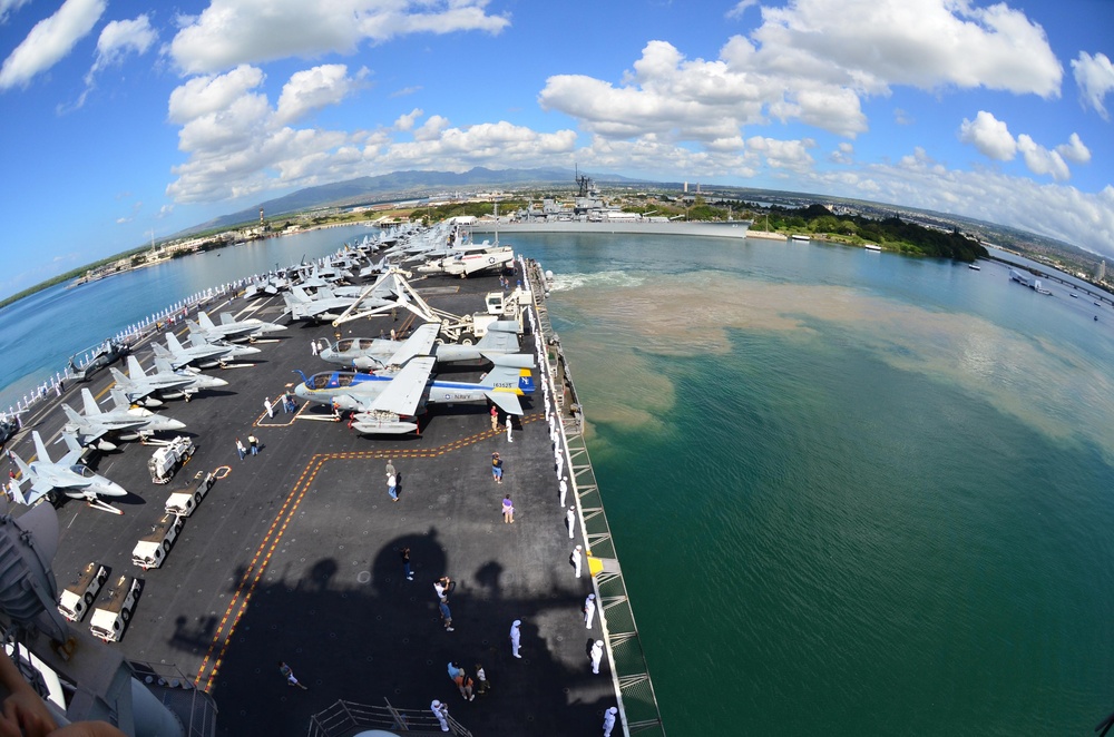 USS Abraham Lincoln Sailors Man the Rails