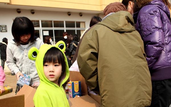 The first 24: III MEF responds to Japan disaster