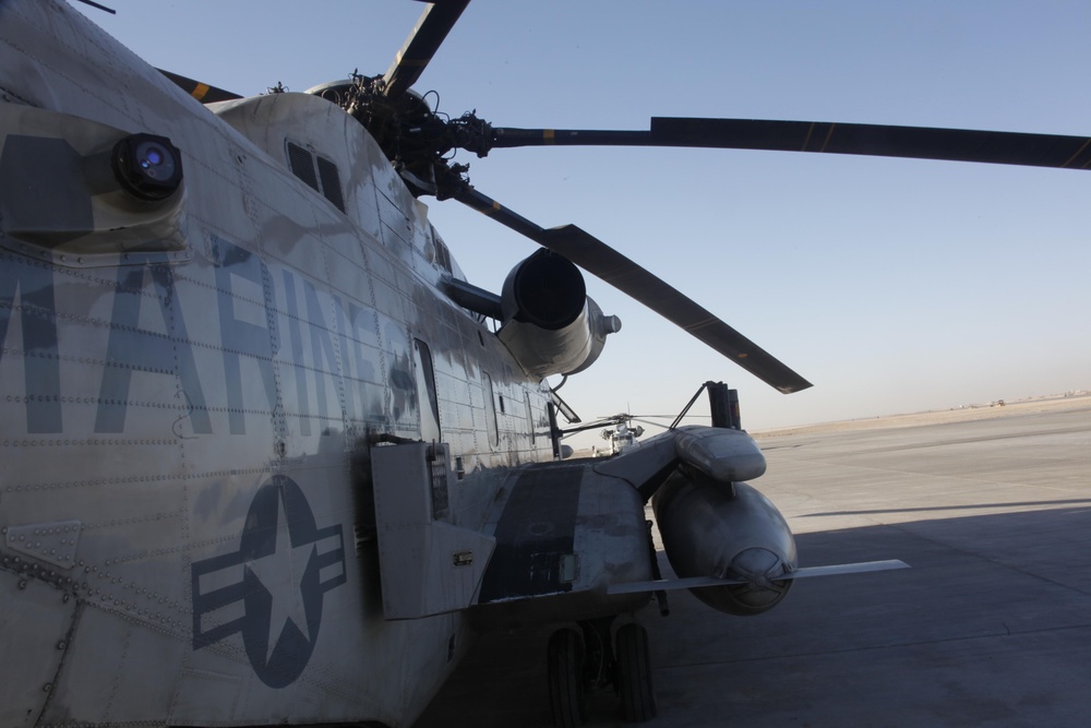 HMH-463 supports operations in southern Afghanistan