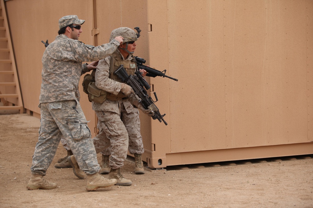 Army Special Forces sharpen skills, train with Marines at CAMOUT