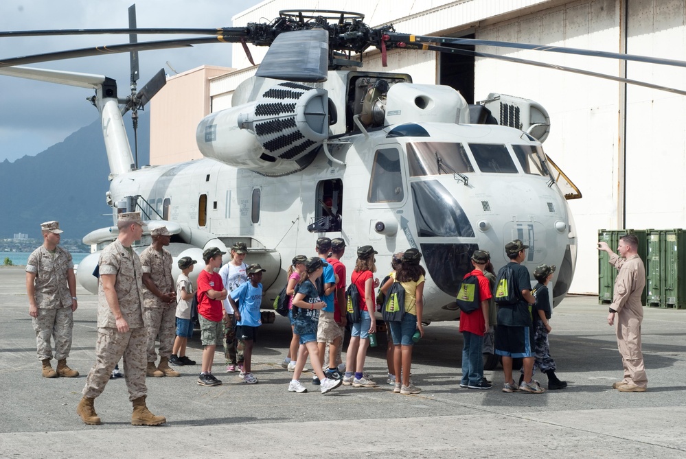 Children deploy at Marine Corps Base Hawaii