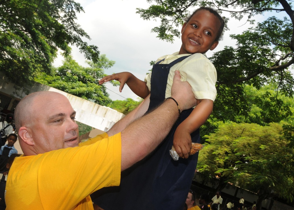 USS Stephen W. Groves Sailors Participate in a Community Service in Mauritius