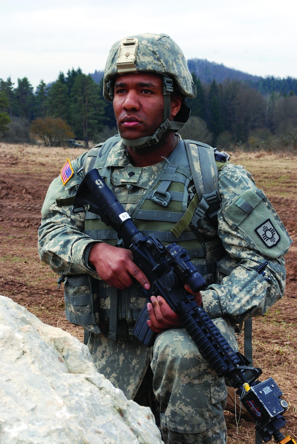 Soldier Provides Security During Kosovo Training