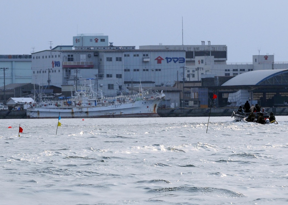 UCT 2 Assists in Salvage Recovery in Japan